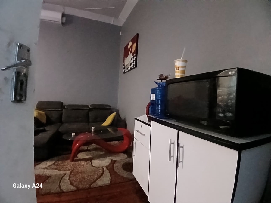 6 Bedroom Property for Sale in Quigney Eastern Cape